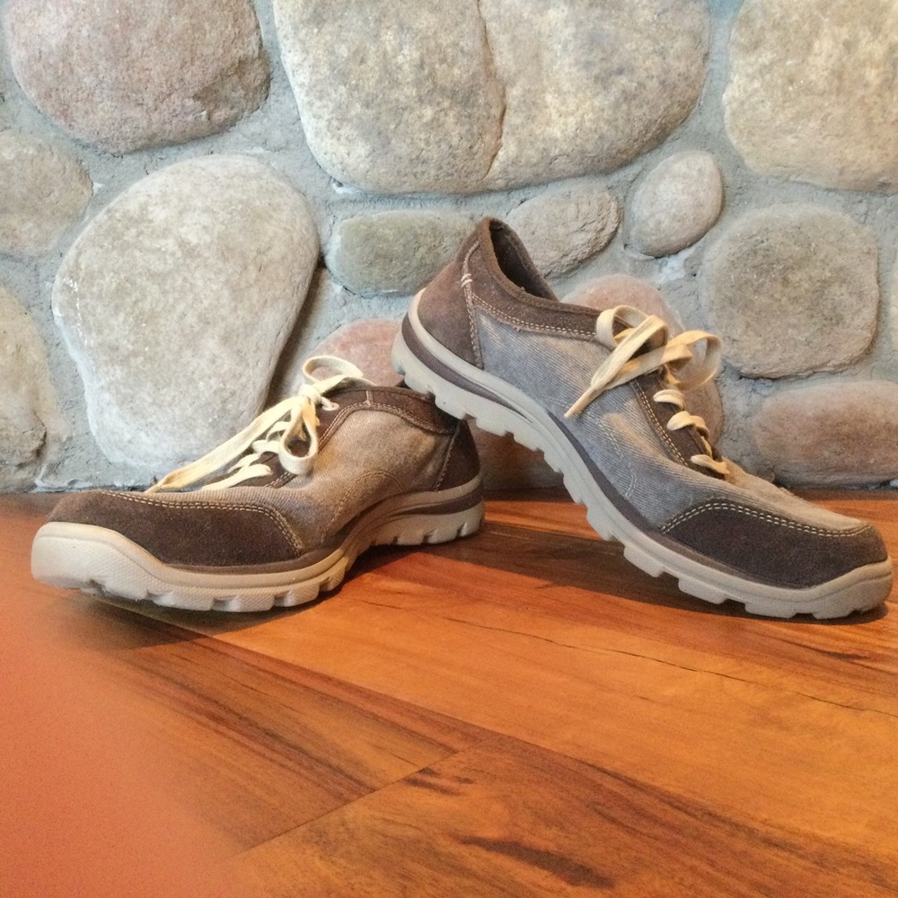 ✔️Skechers Relaxed Fit Causal Sneaker Mens Size 11